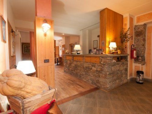 Hotel Le Soleil Challand-Saint-Anselme Buitenkant foto
